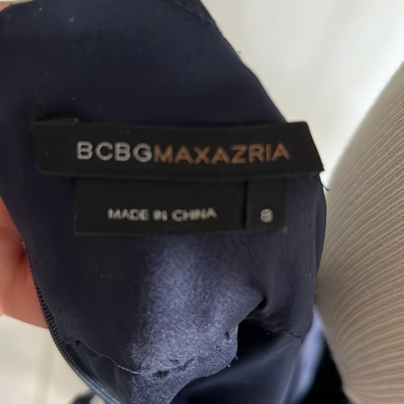 BCBG MaxAzaria Sz 8 - Picture 6 of 6